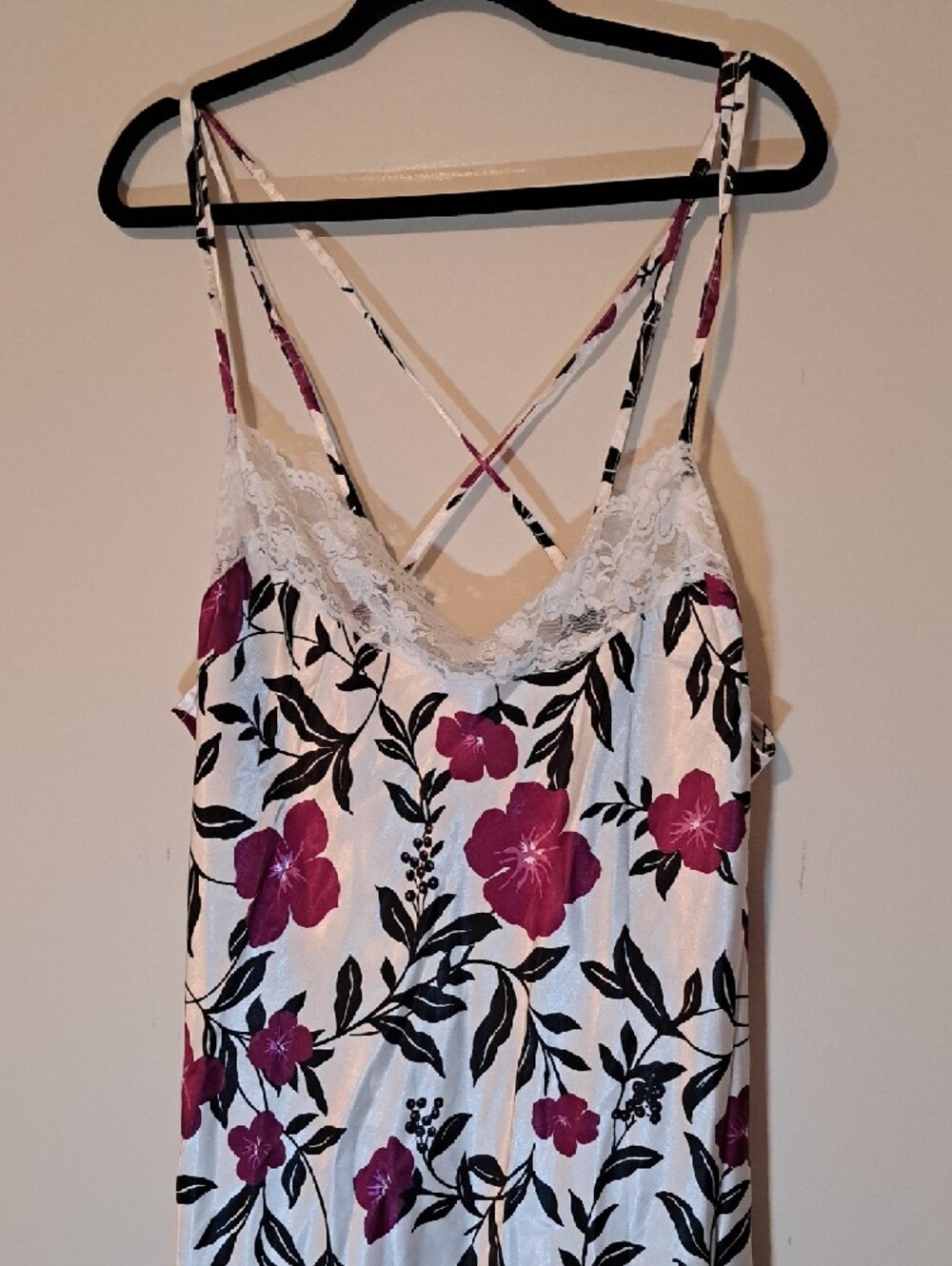 Amoureuse White Floral Lace-Trim Maxi Nightgown - Magenta & Black Print - Picture 3 of 15